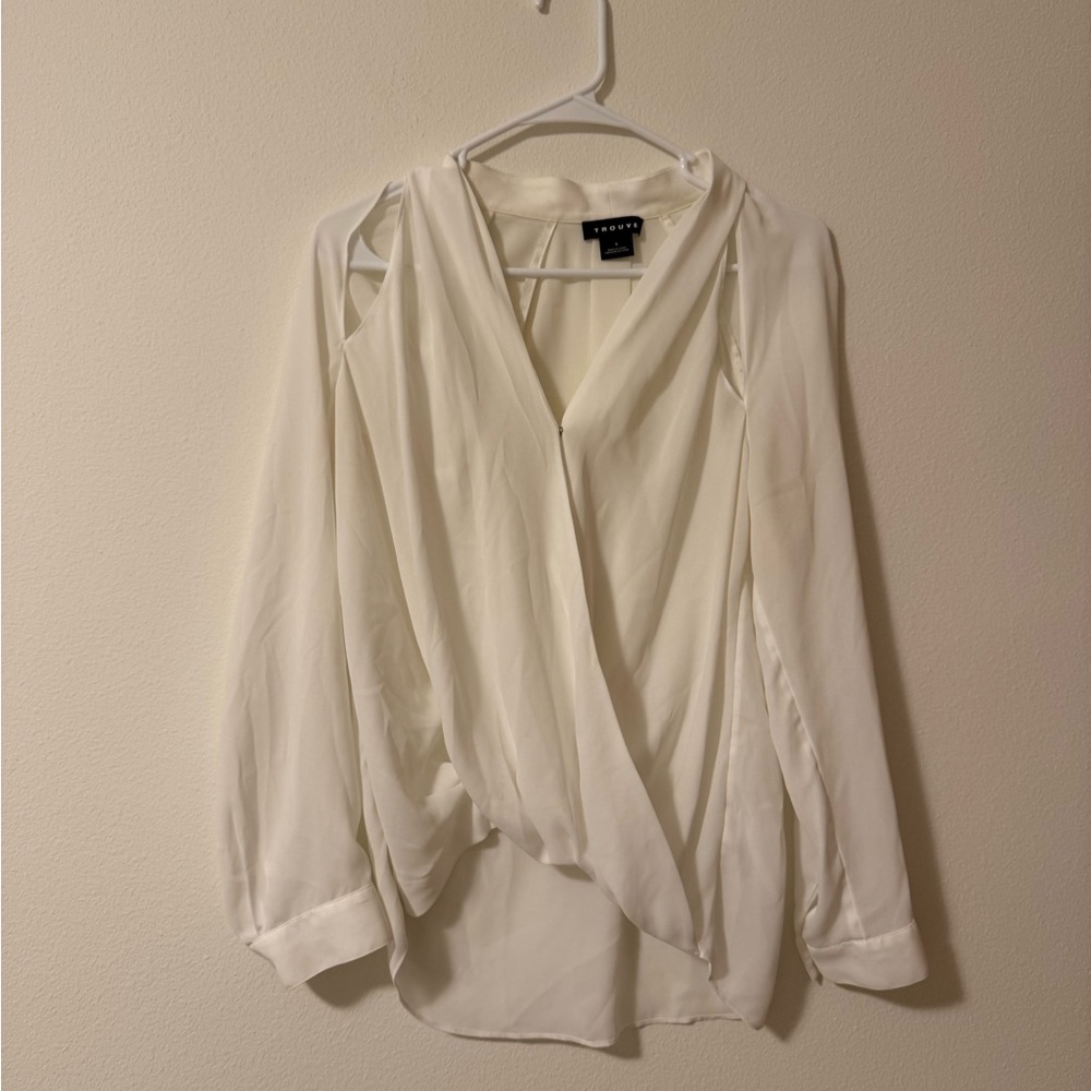 Trouve Elegant White Drape Blouse